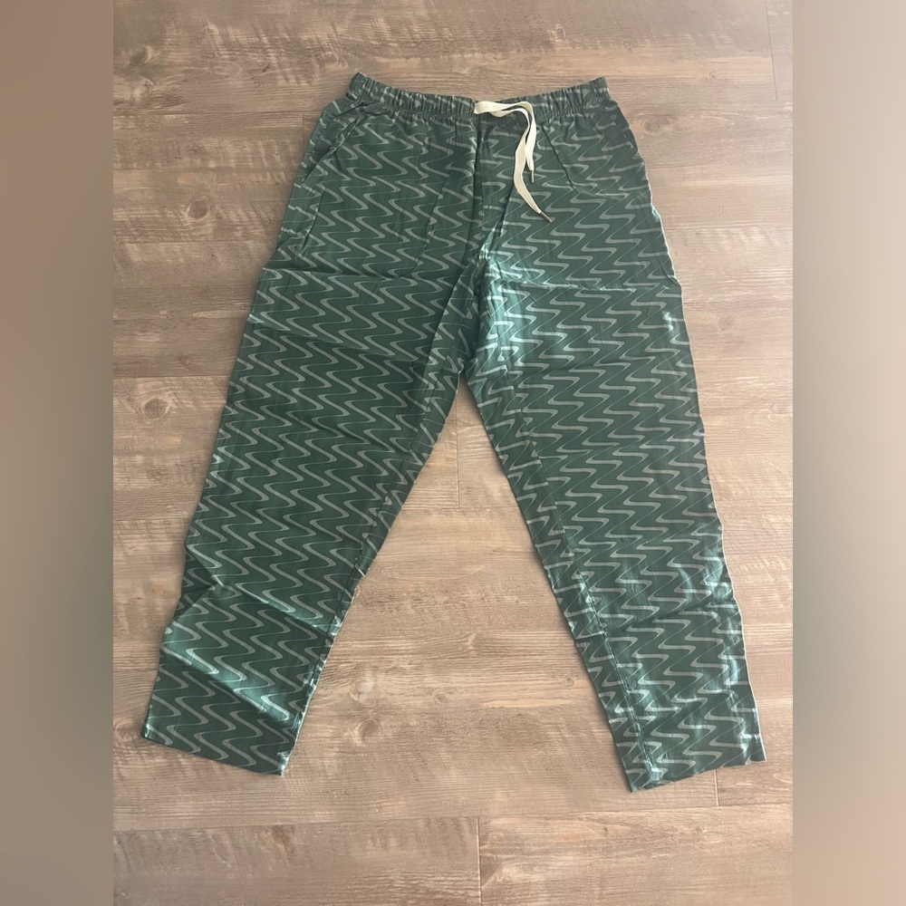 Brand new Lucia Dandy Del Mar Emerald Tidal Print